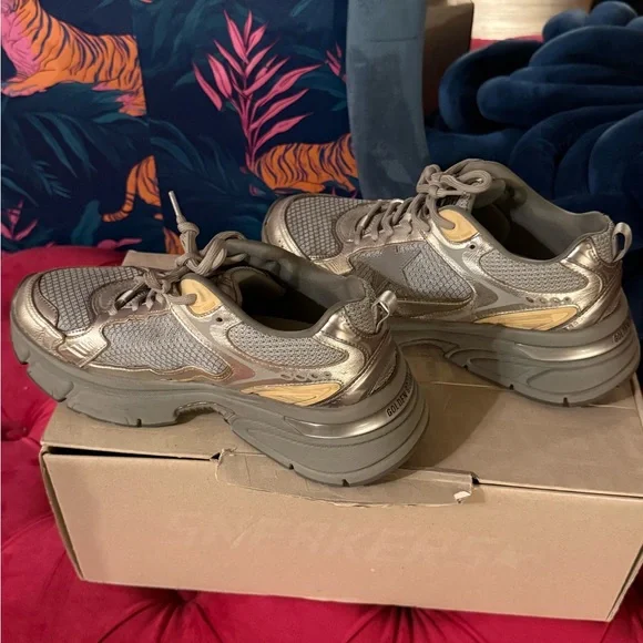 Golden Goose Silver and Gold Athletic Shoes - Picture 7 of 9